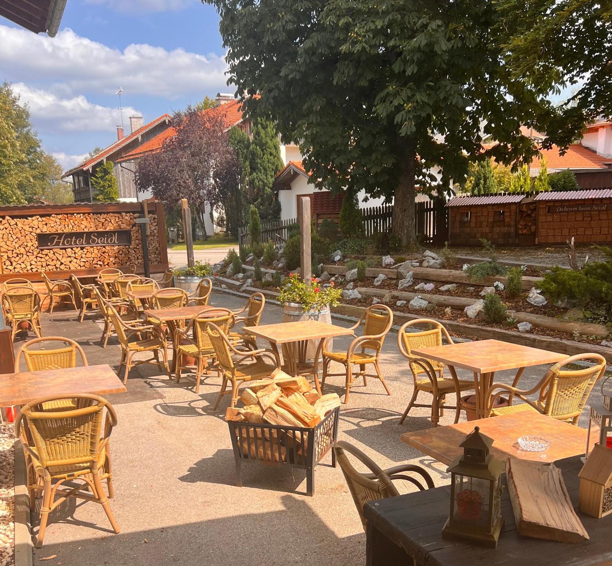 Hotel Seidl Strasslach-Dingharting ภายนอก รูปภาพ